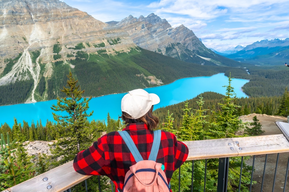 Lake and mountains in Banff National Park